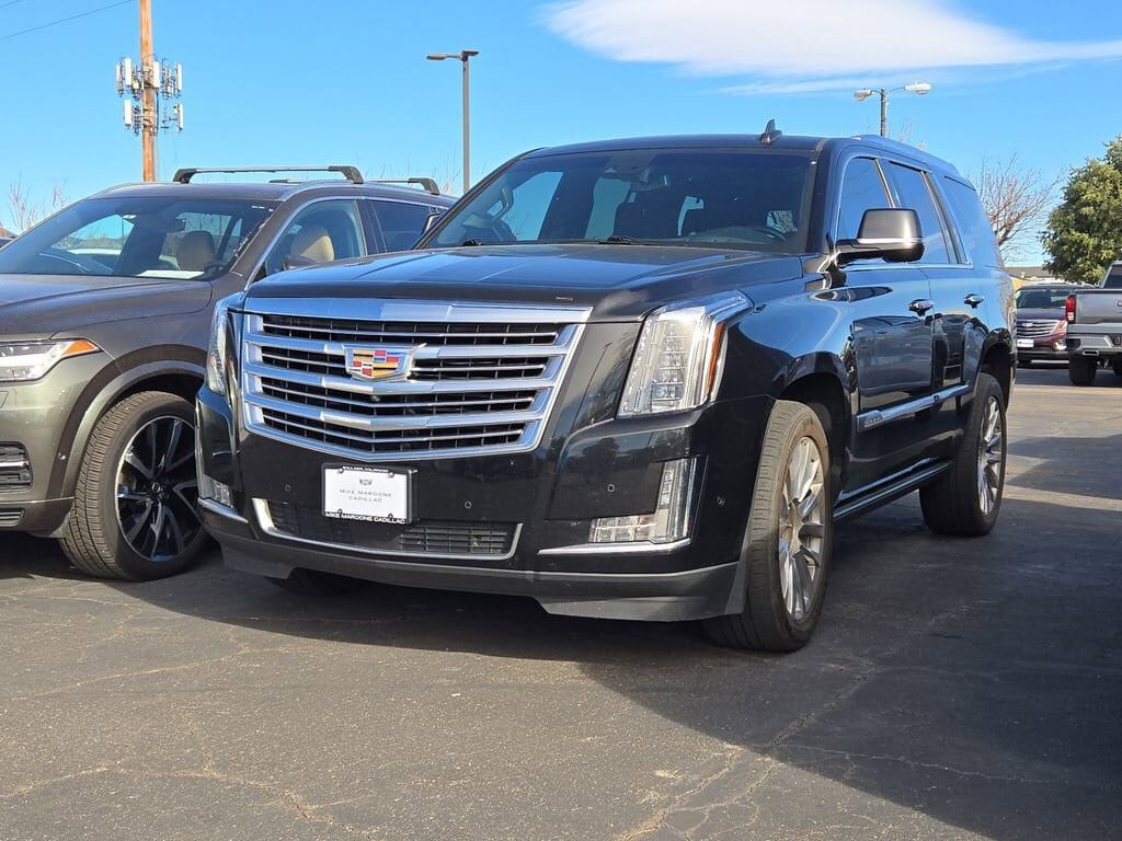 2017 CADILLAC Escalade
