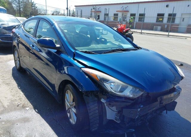 2015 HYUNDAI Elantra