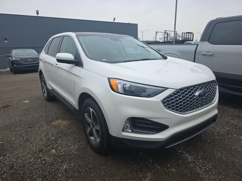 2023 FORD Edge