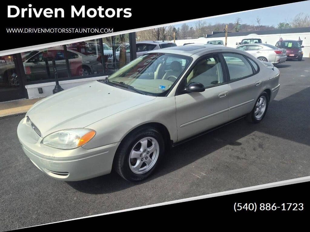 2007 FORD Taurus