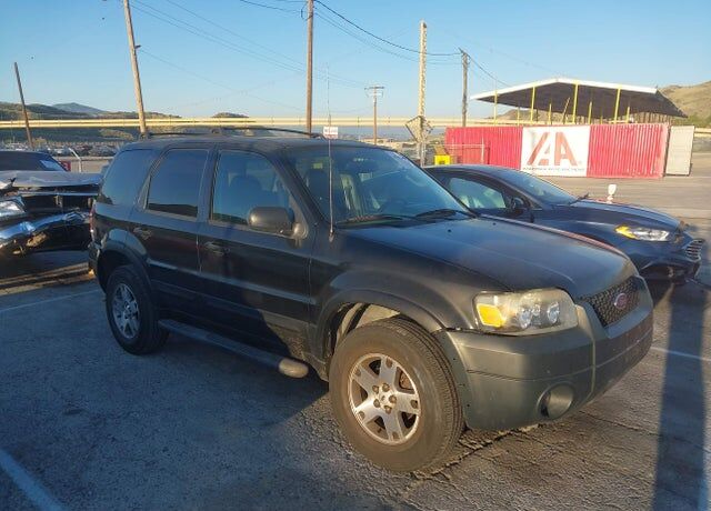 2005 FORD Escape