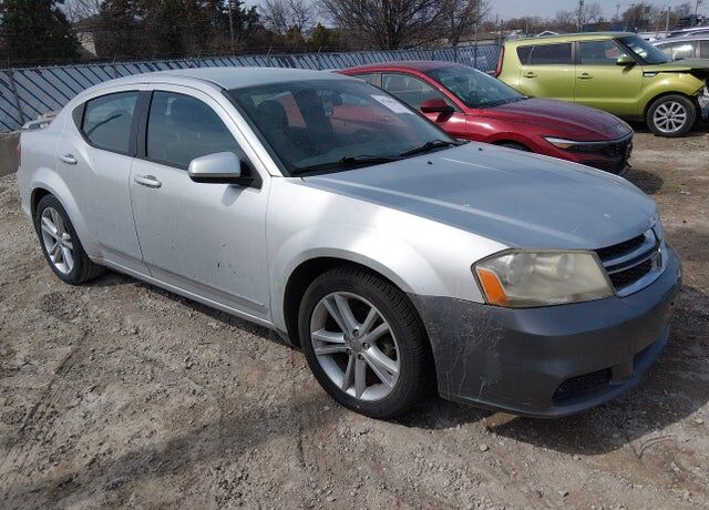 2011 DODGE Avenger
