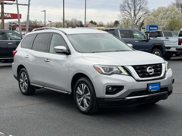 2018 NISSAN Pathfinder