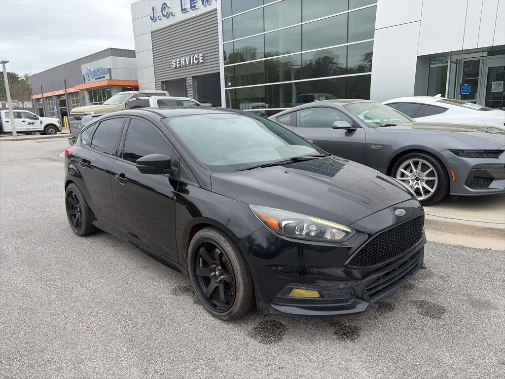 2017 FORD Focus