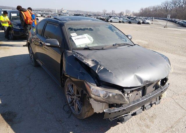 2013 TOYOTA SCION