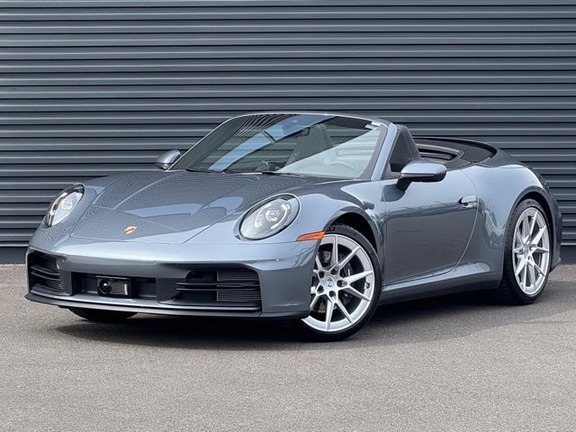 2025 PORSCHE 911