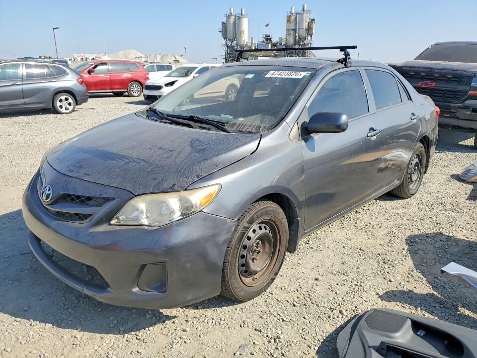 2013 TOYOTA Corolla