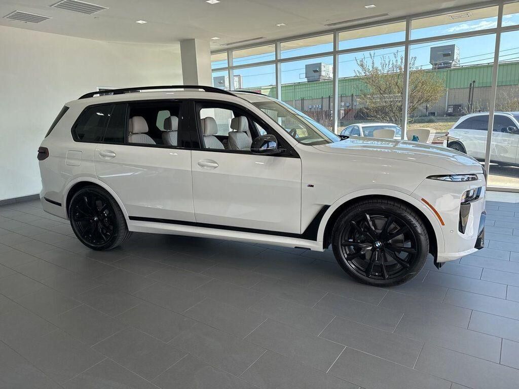 2026 BMW X7