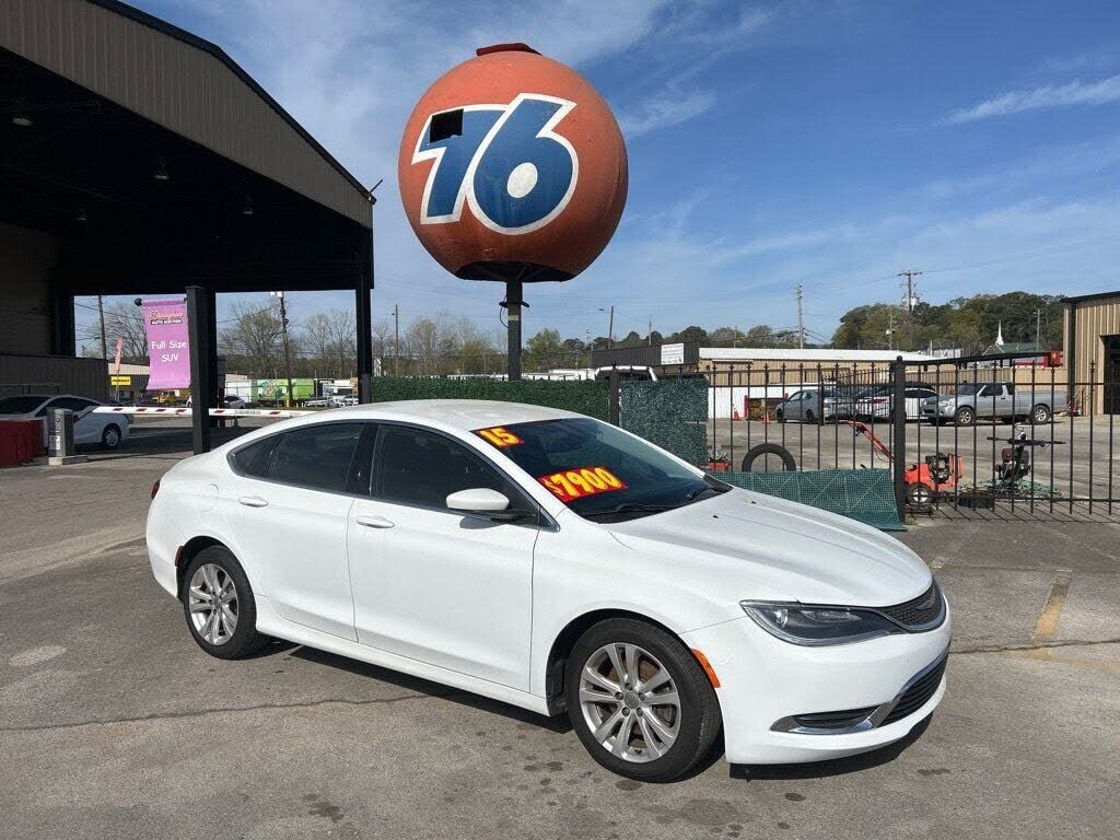 2015 CHRYSLER 200