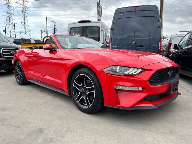 2020 FORD Mustang