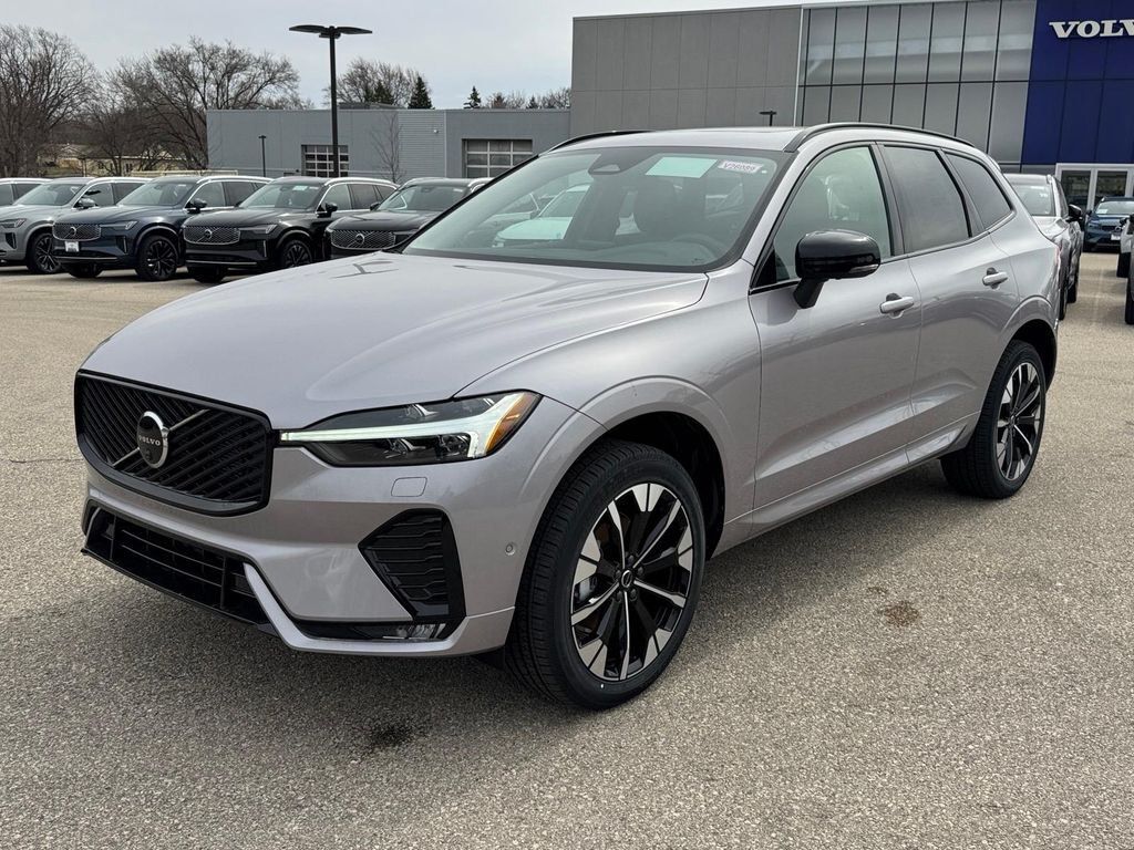 2026 VOLVO XC60