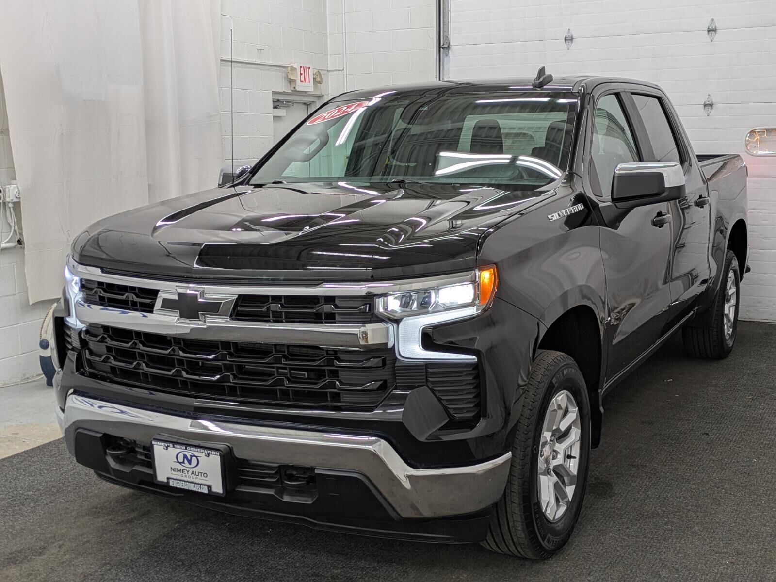 2024 CHEVROLET Silverado