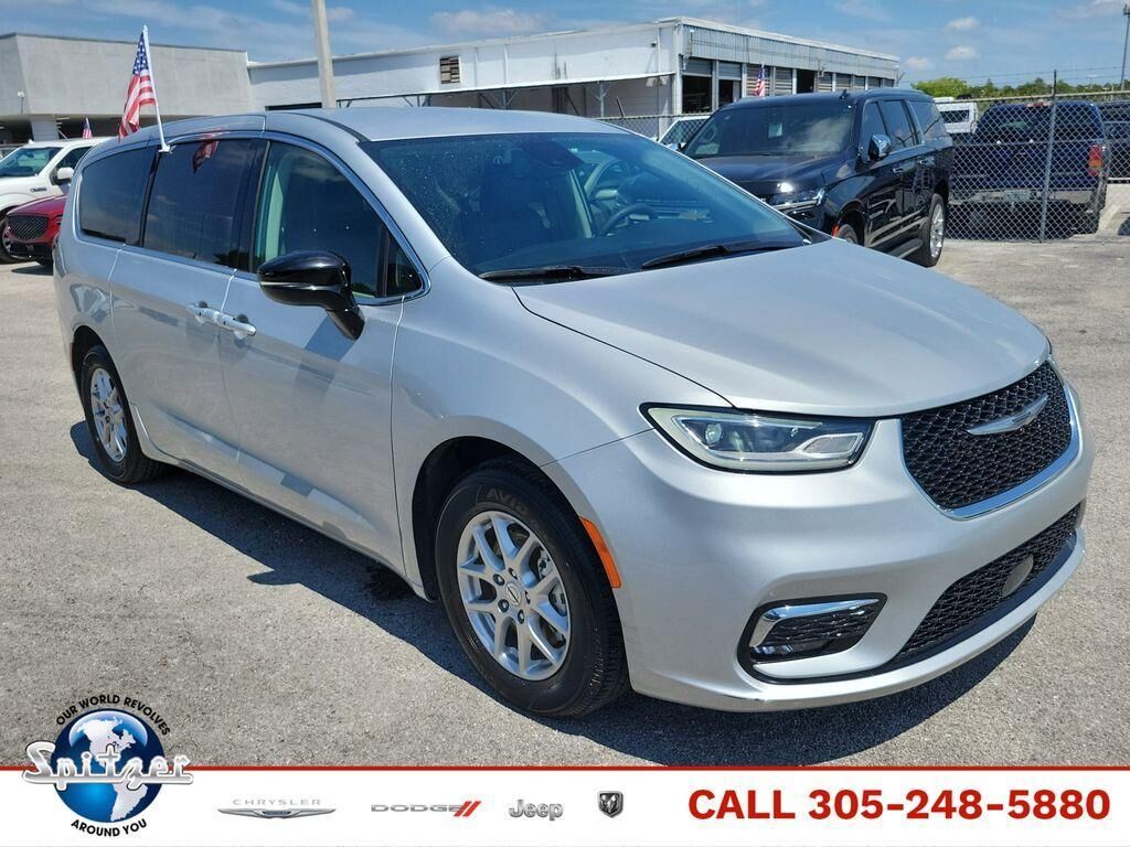 2024 CHRYSLER Pacifica