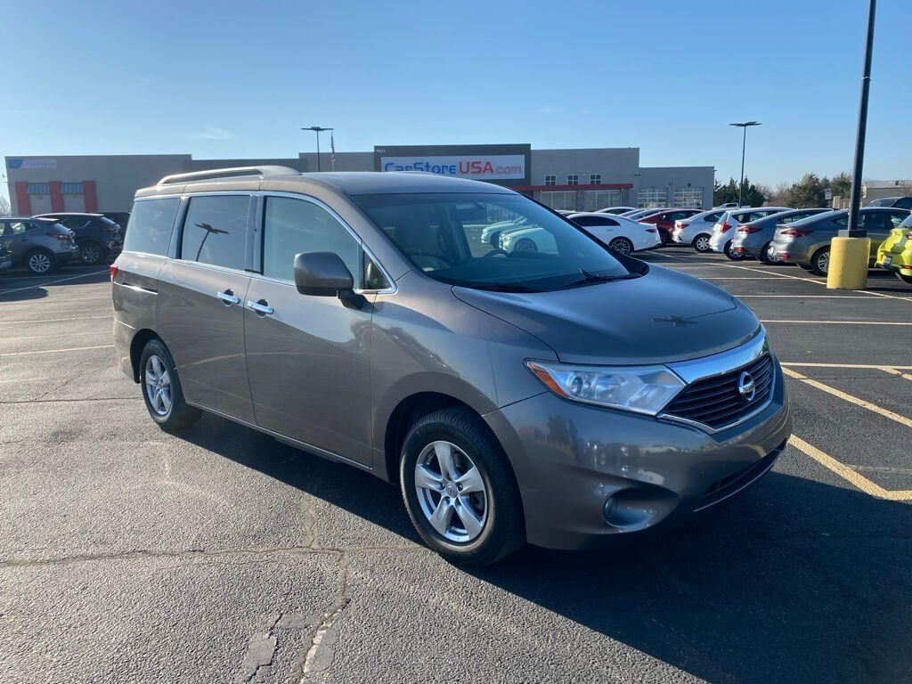 2016 NISSAN Quest