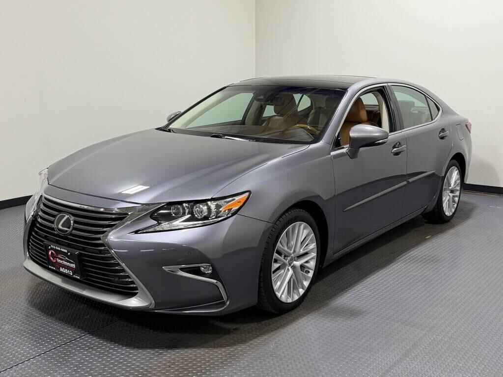 2016 LEXUS ES