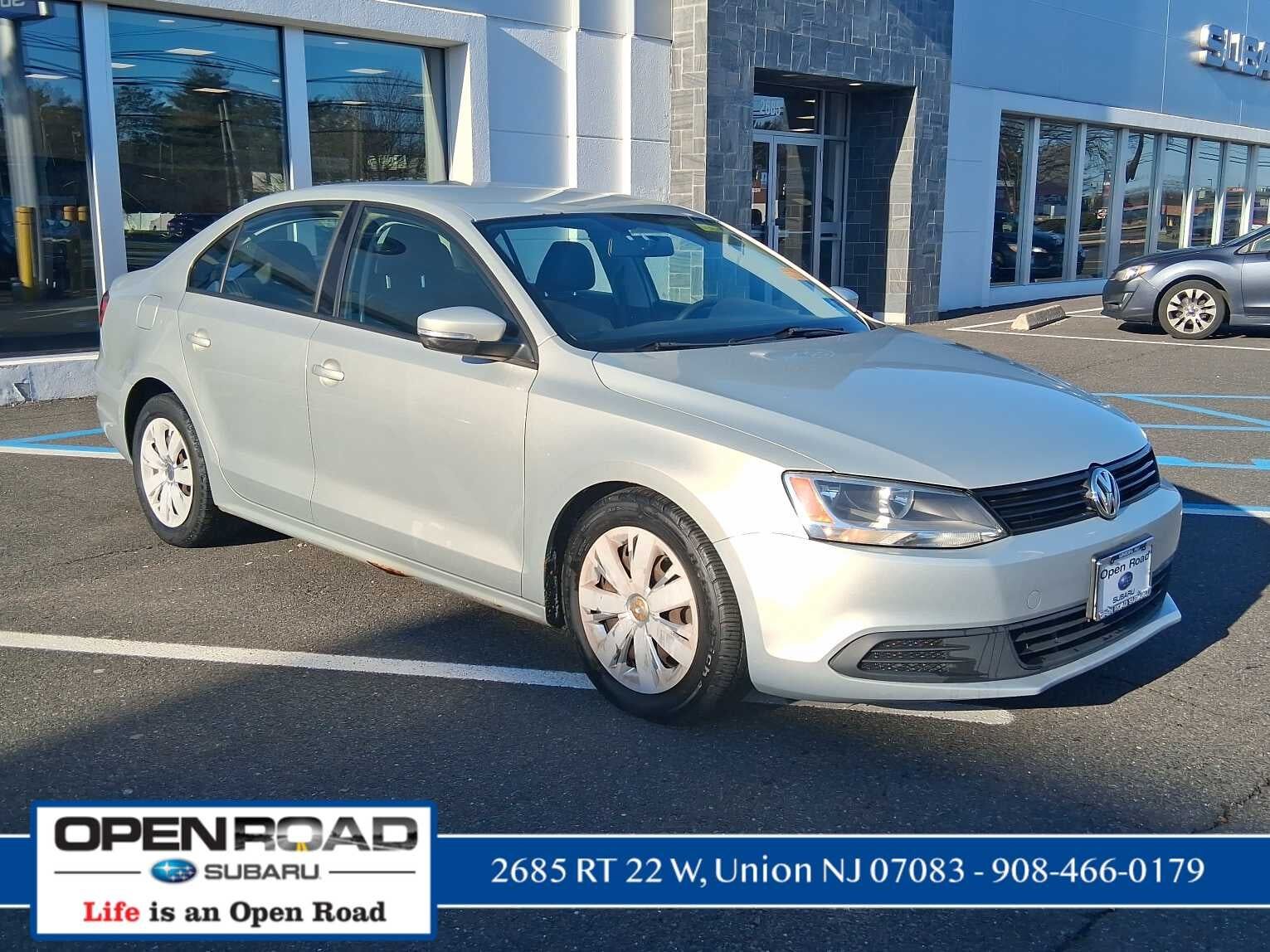 2011 VOLKSWAGEN Jetta