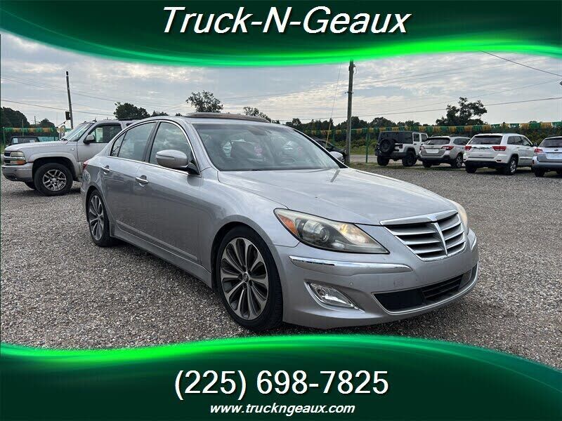 2013 HYUNDAI Genesis