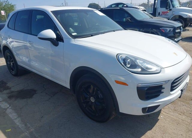 2016 PORSCHE Cayenne