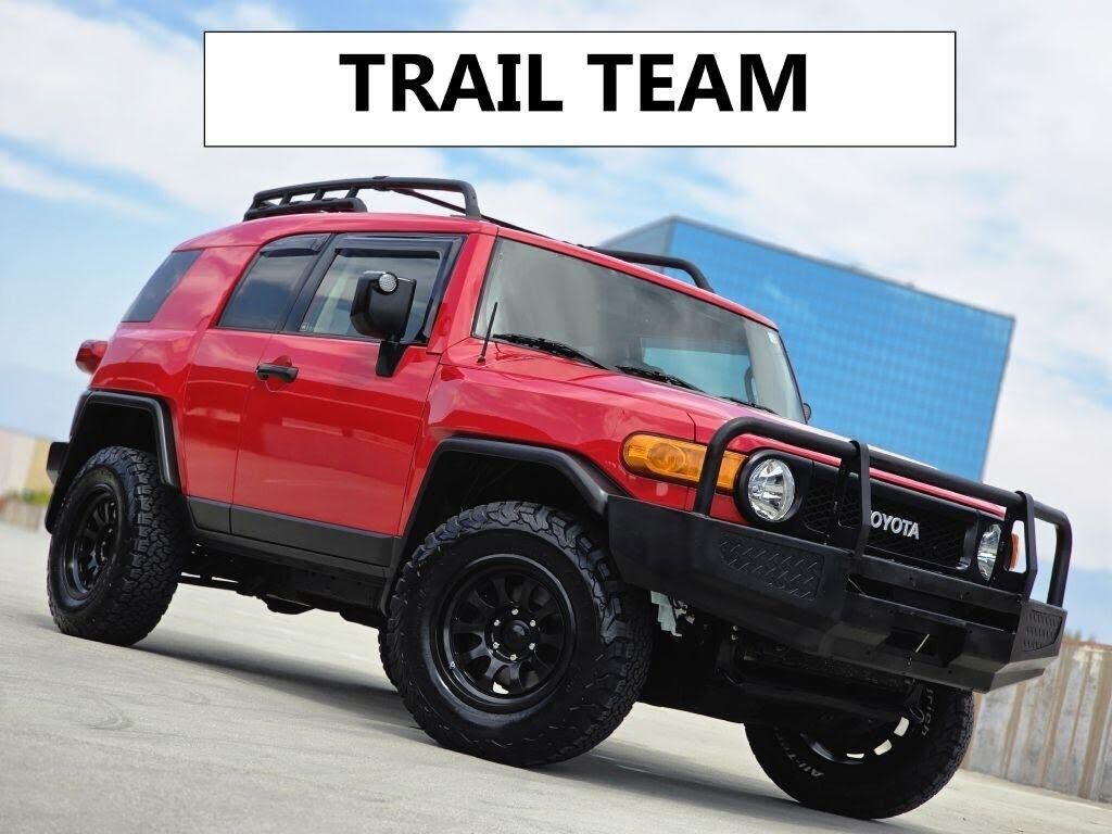 2012 TOYOTA FJ Cruiser