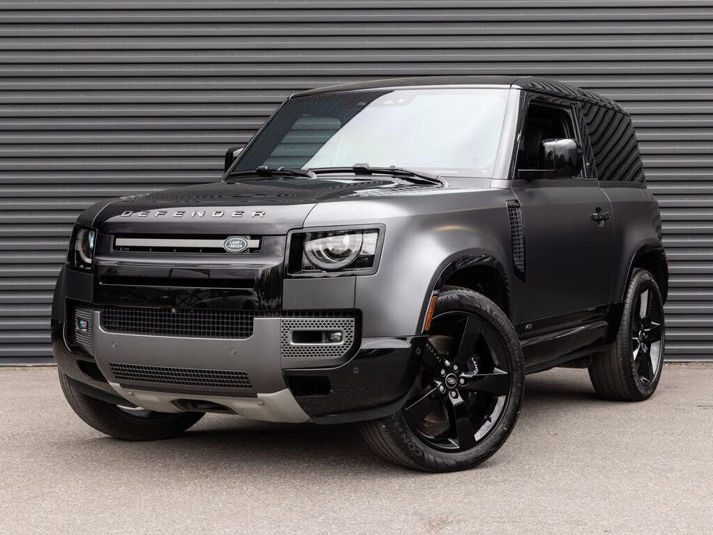 2024 LAND ROVER Defender