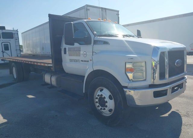 2017 FORD F-650