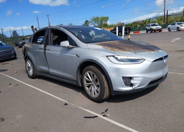 2018 TESLA Model X