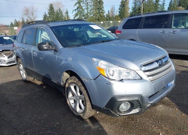 2014 SUBARU Outback
