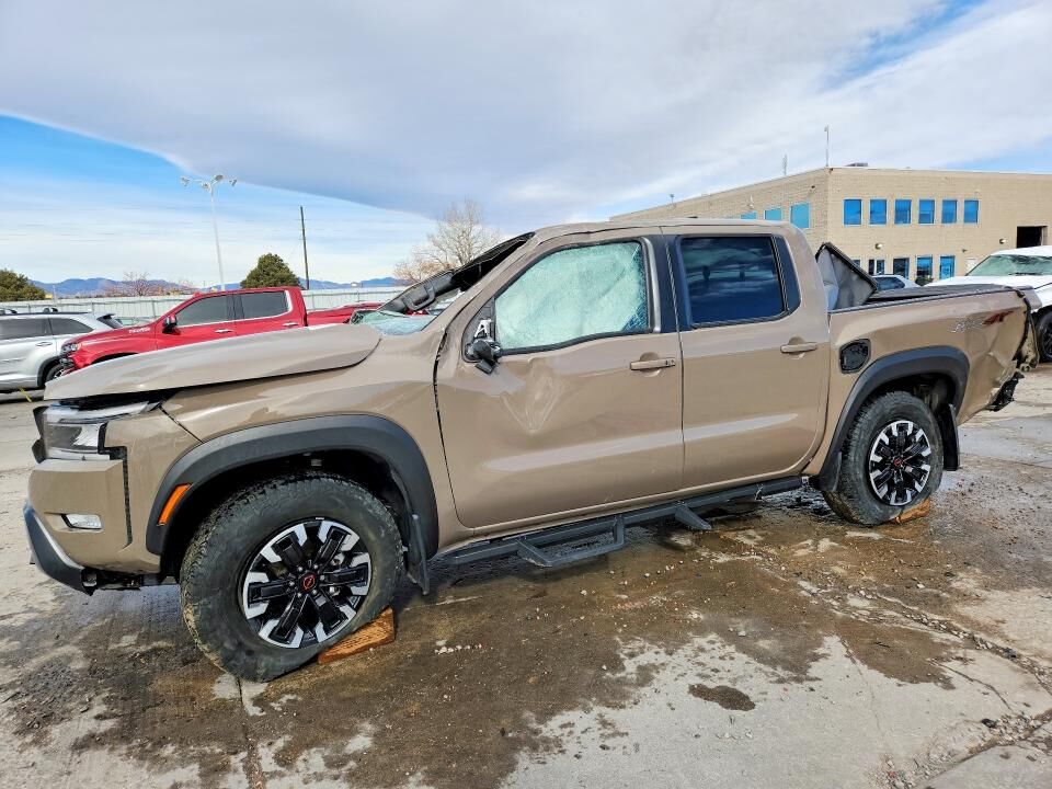 2022 NISSAN Frontier