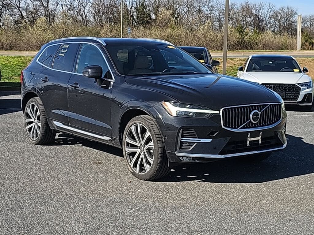 2023 VOLVO XC60
