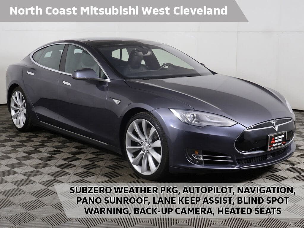 2015 TESLA Model S