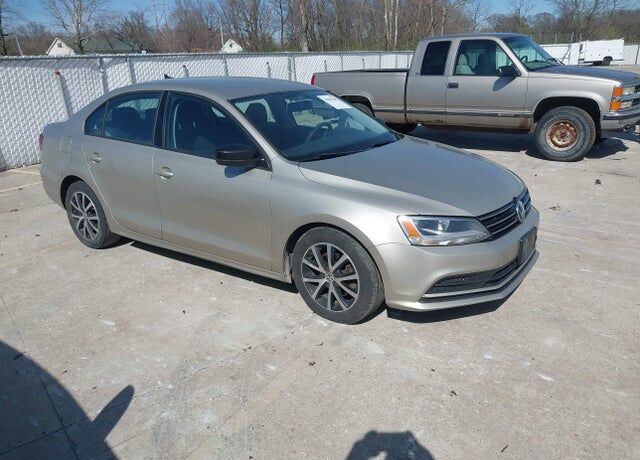 2016 VOLKSWAGEN Jetta