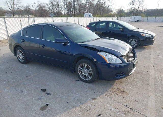 2010 NISSAN Altima