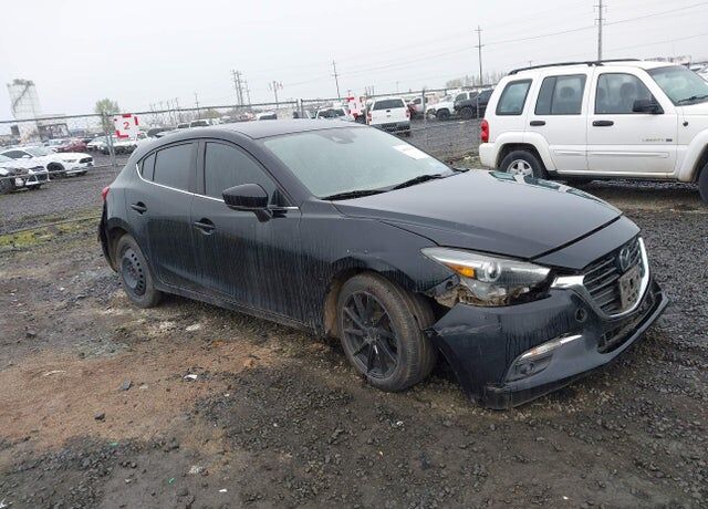 2018 MAZDA Mazda3