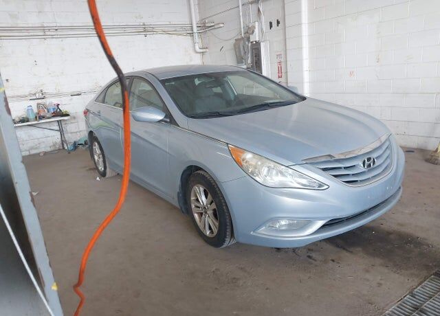 2013 HYUNDAI Sonata