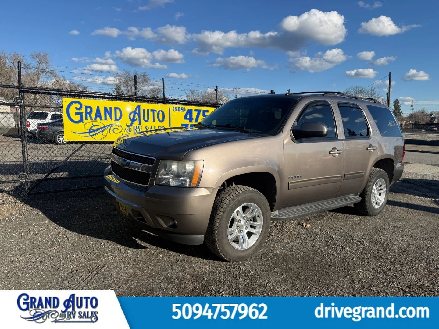 2011 CHEVROLET Tahoe
