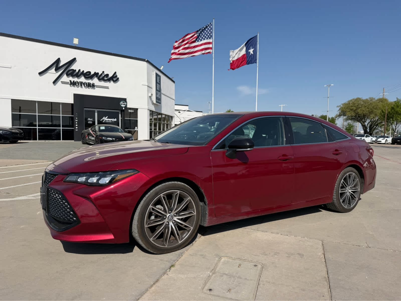 2019 TOYOTA Avalon