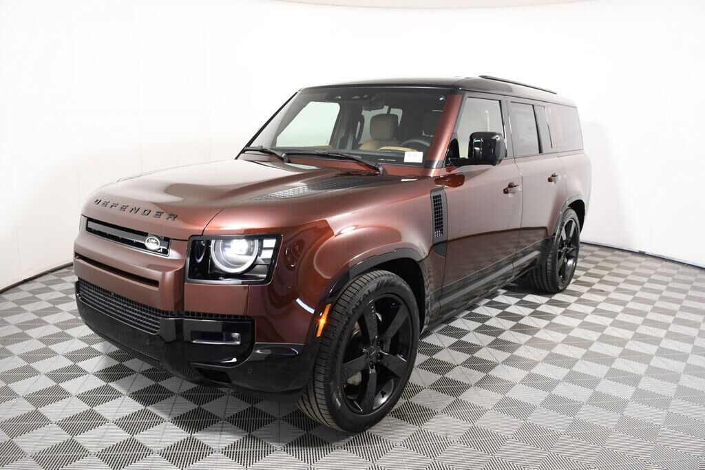 2026 LAND ROVER Defender