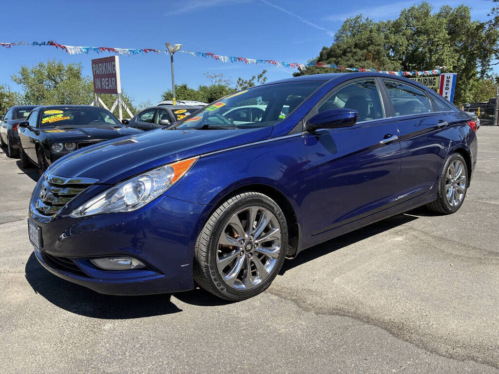 2011 HYUNDAI Sonata