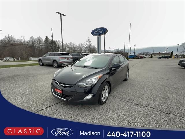 2013 HYUNDAI Elantra