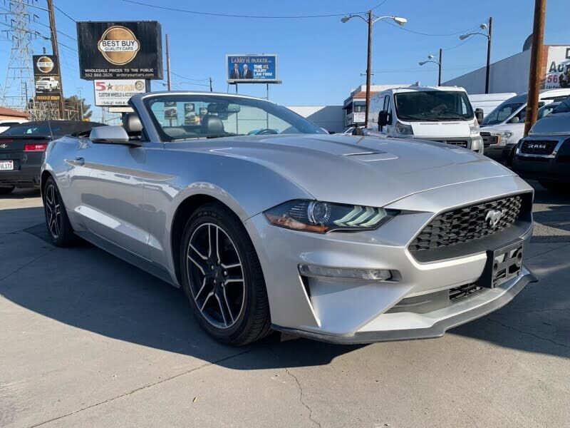2019 FORD Mustang