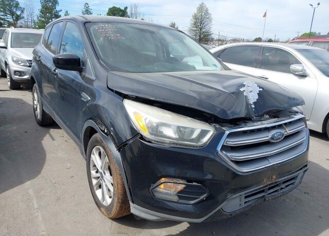2017 FORD Escape