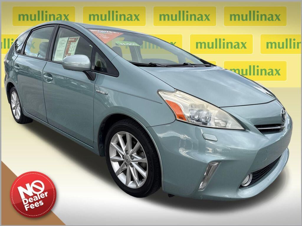 2013 TOYOTA Prius