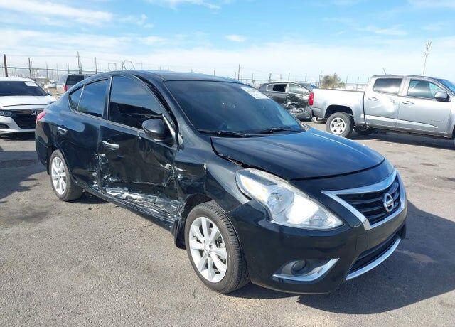 2016 NISSAN Versa
