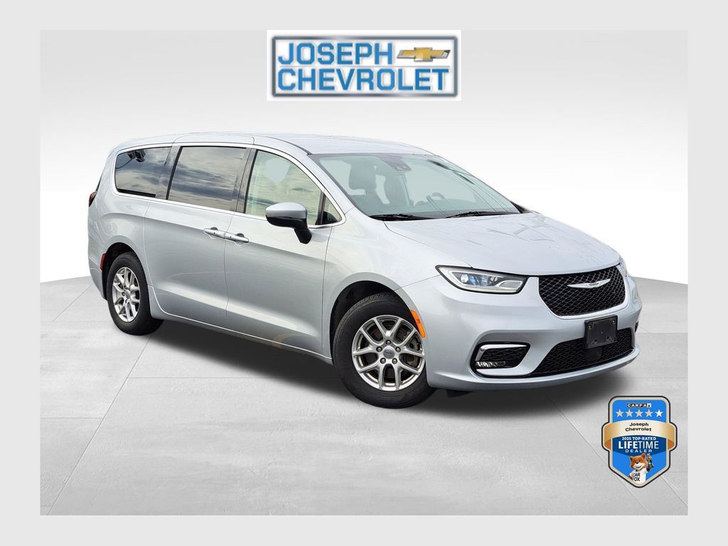 2023 CHRYSLER Pacifica