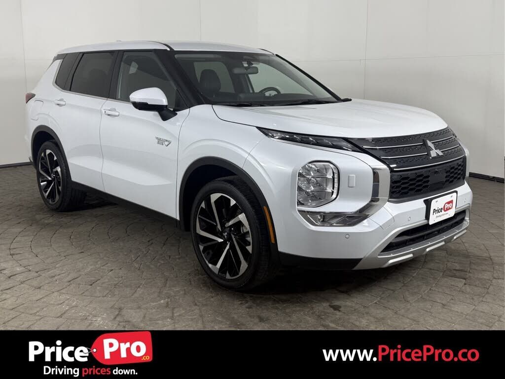 2024 MITSUBISHI Outlander