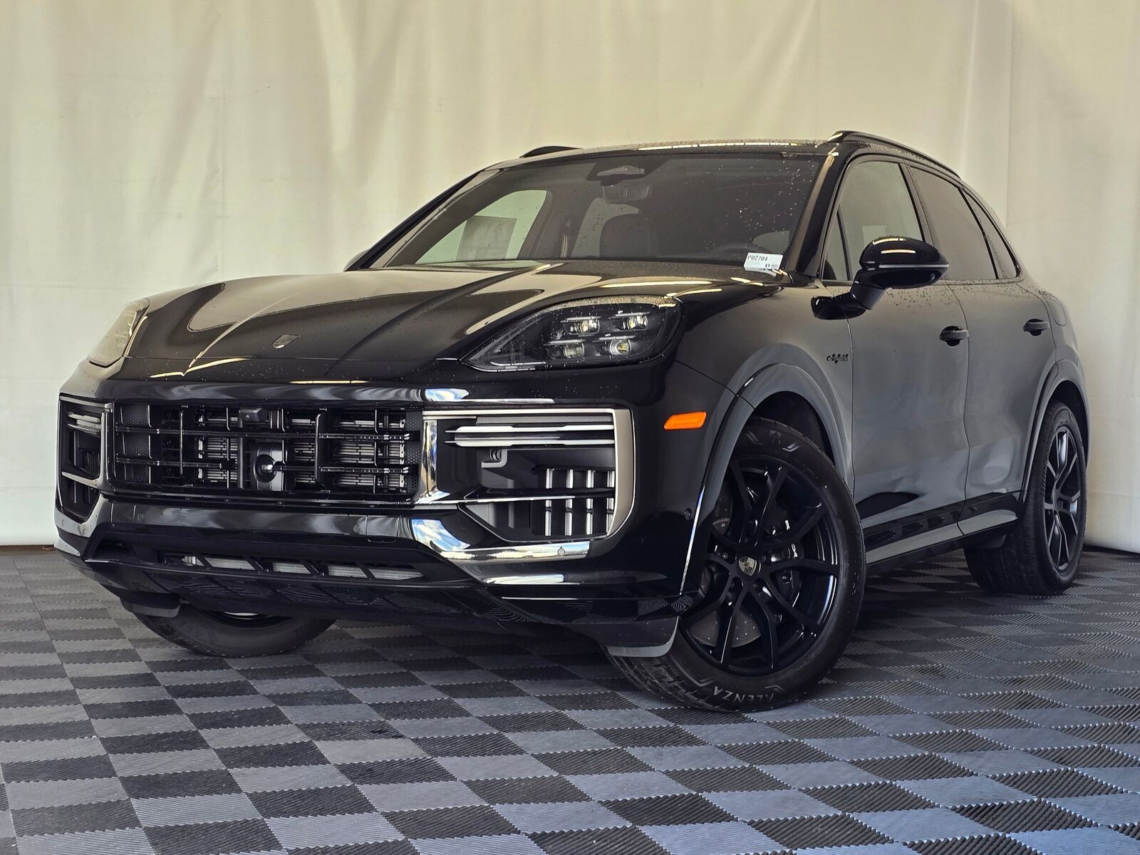 2026 PORSCHE Cayenne