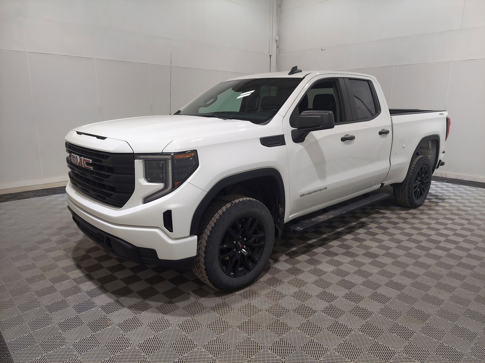 2023 GMC Sierra