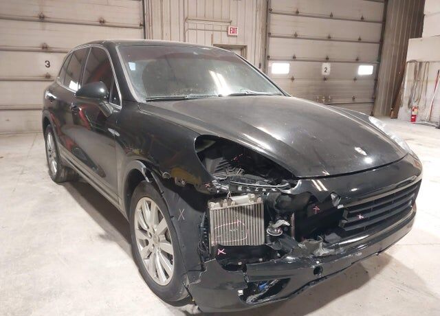 2015 PORSCHE Cayenne