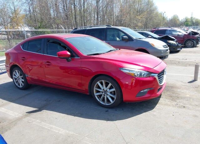 2017 MAZDA Mazda3
