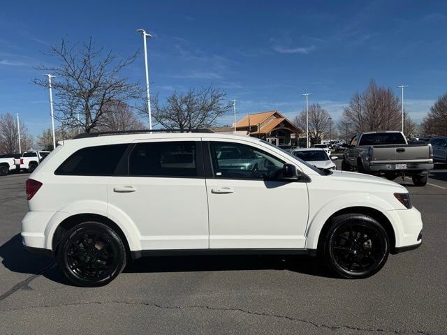 2017 DODGE Journey